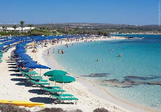 Tsokkos Holidays Hotel Apartments Αγία Νάπα 2*,  Κύπρος