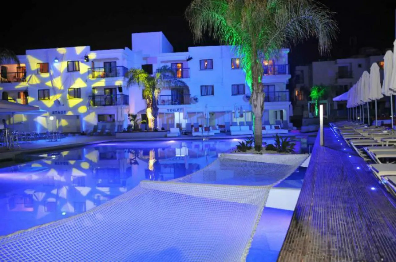 Tsokkos Holidays Hotel Apartments Αγία Νάπα 2*,  Κύπρος