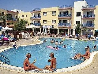 Tsokkos Holidays Hotel Apartments Αγία Νάπα 2*,  Κύπρος